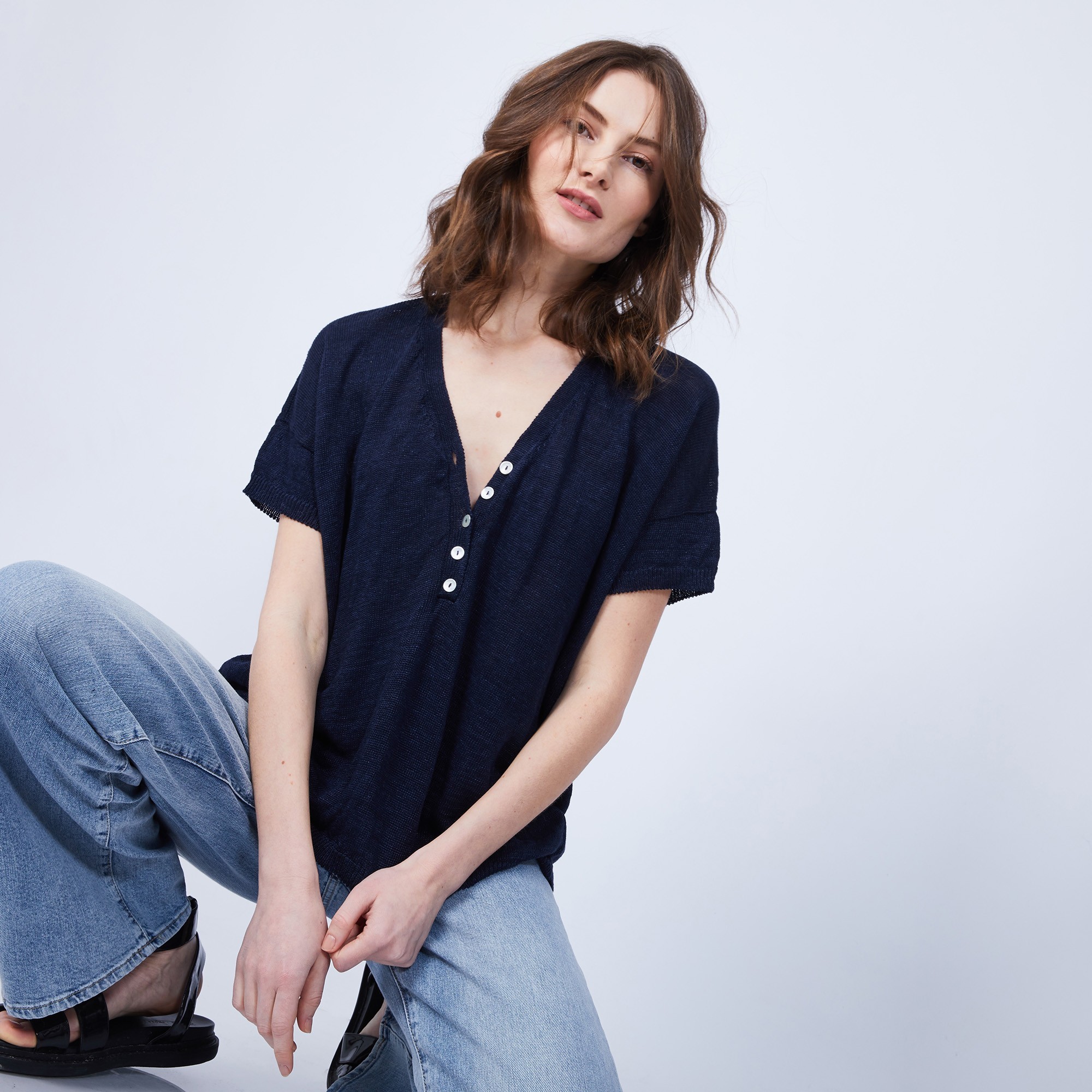 T-shirt en lin col V boutonné - Maati