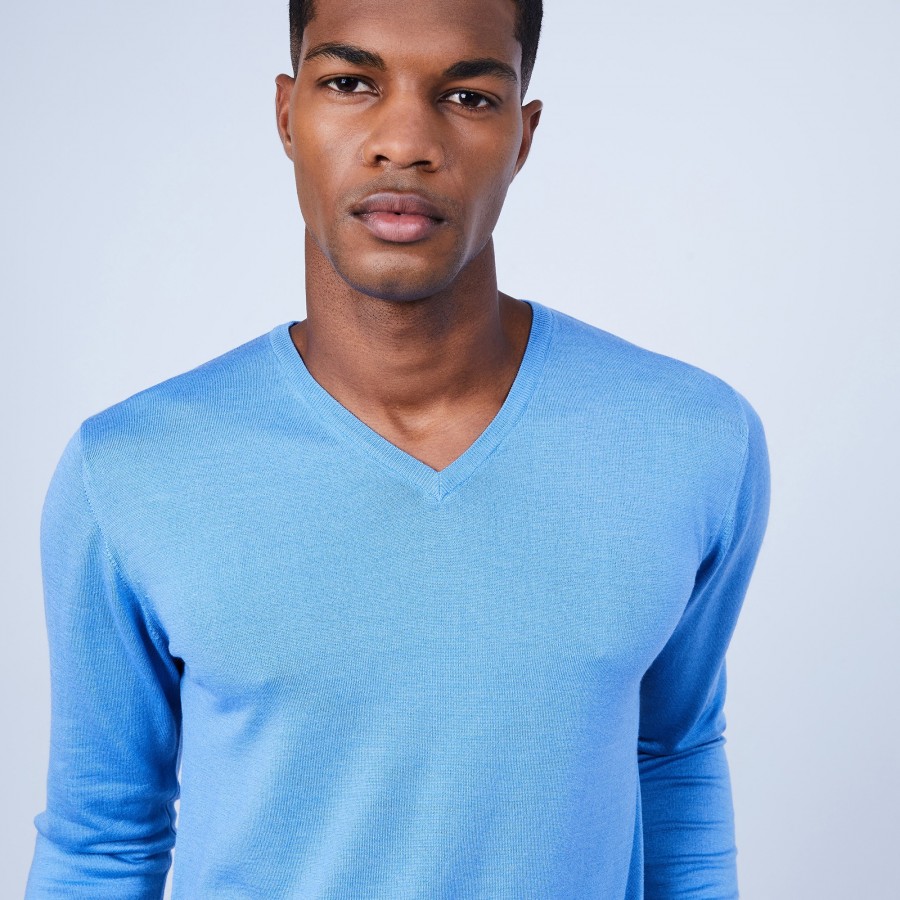 Suéter de lã e seda com decote em V - Basil