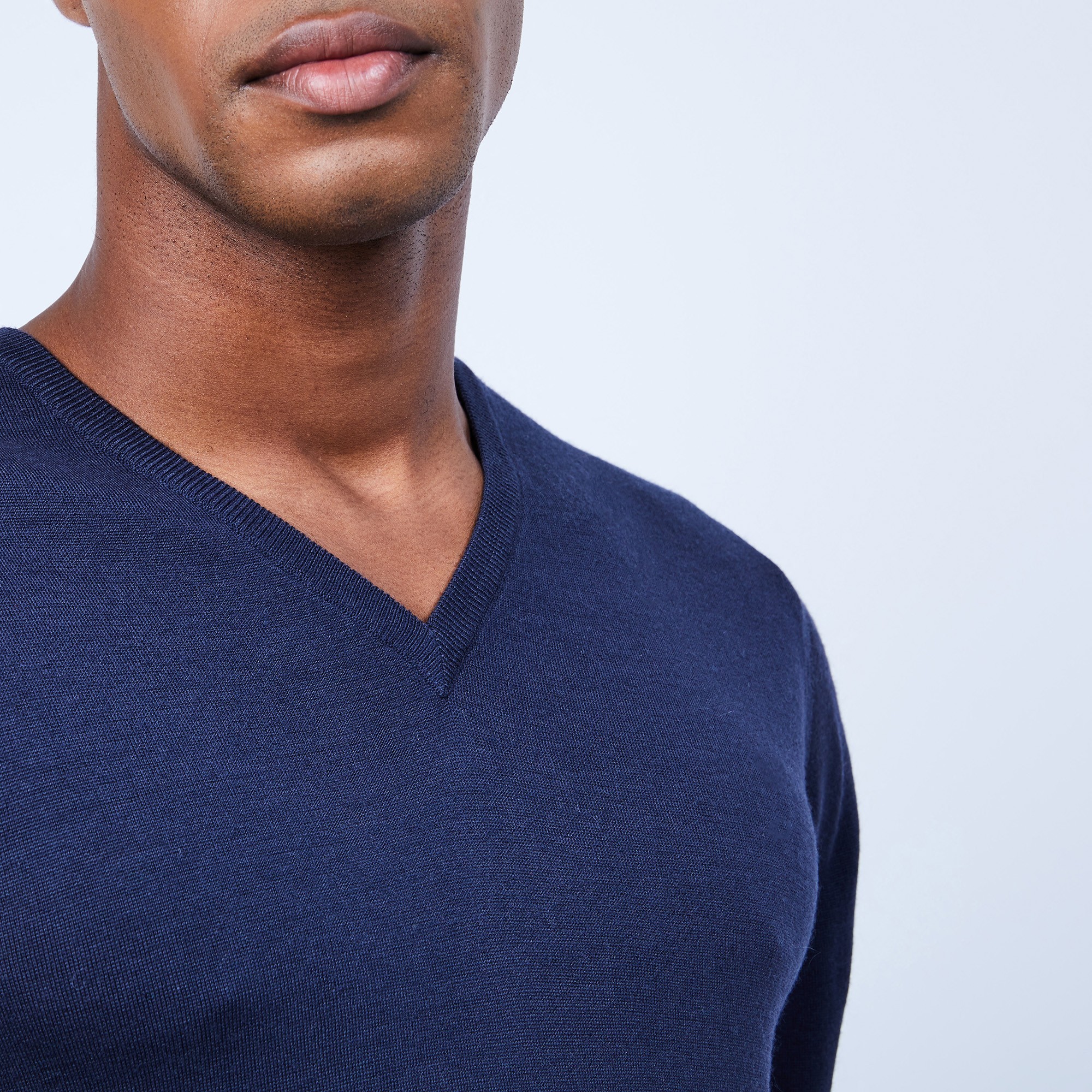 Pull col V en laine mérinos - Lorenzo 6440 marine - 05 Bleu marine