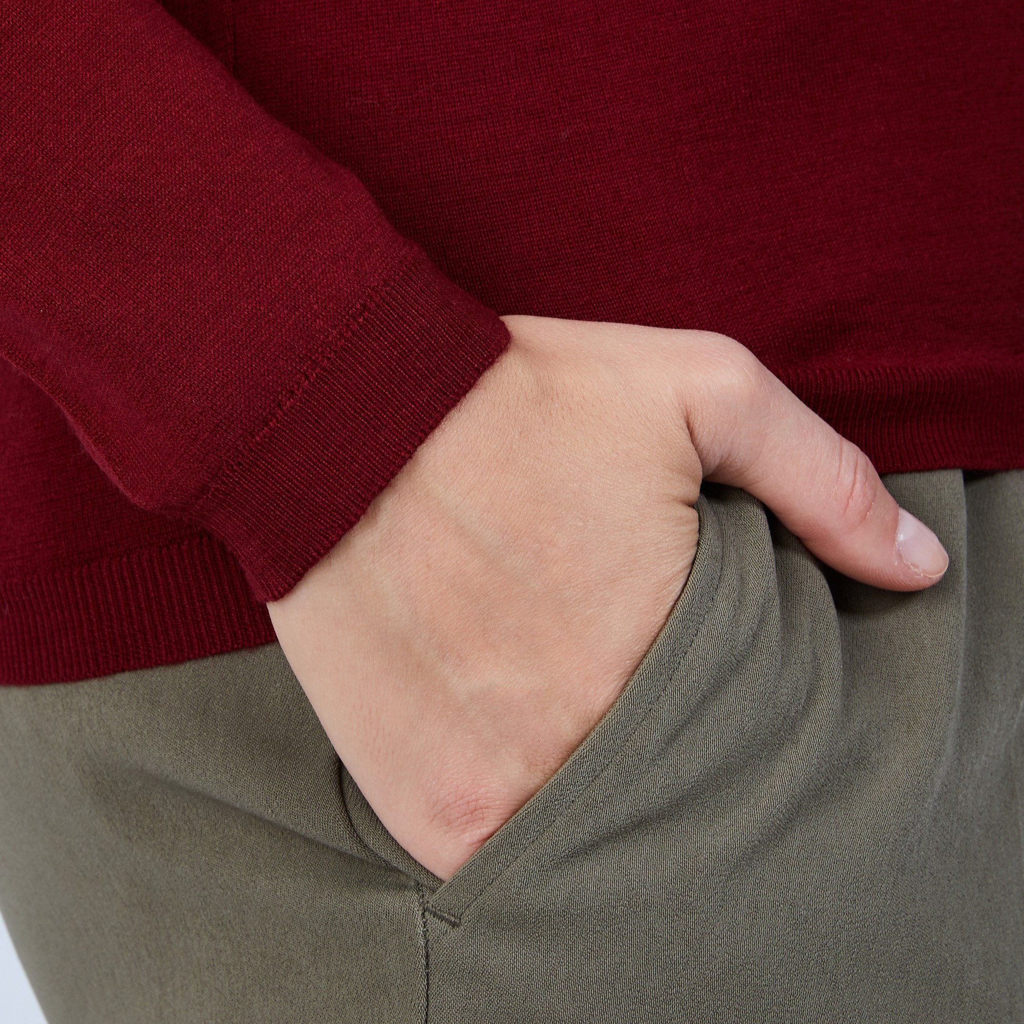 Pull col V en laine mérinos - Bahia 6681 rouge - 51 Bordeaux