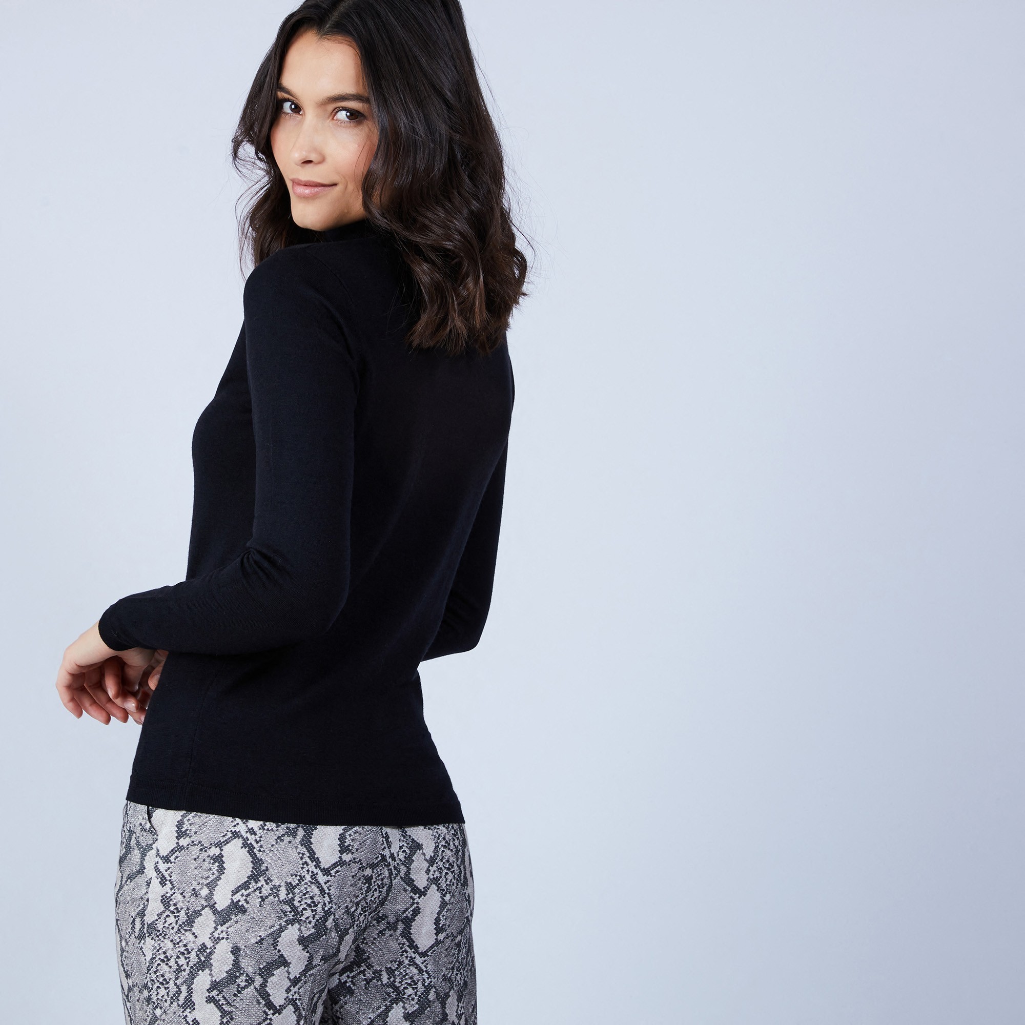 Pull col roulé en laine mérinos - Bea 6610 noir - 01 Noir