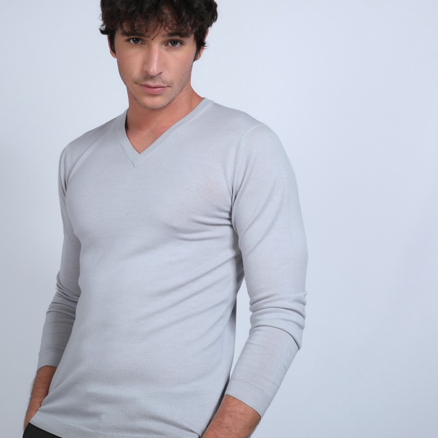 Suéter de lã merino com decote em V - Elmo