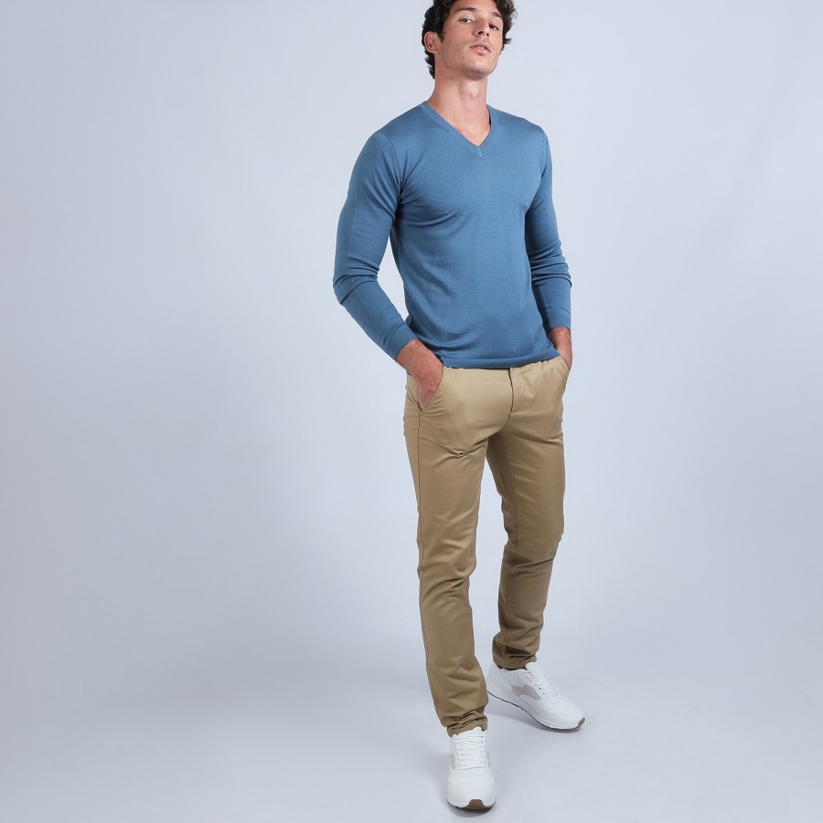 V-neck jumper in merino wool - Elmo