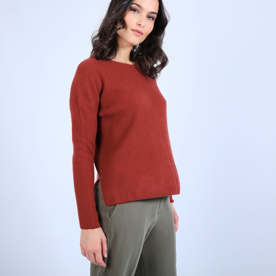 Round-neck jumper with buttons on the back - Becky