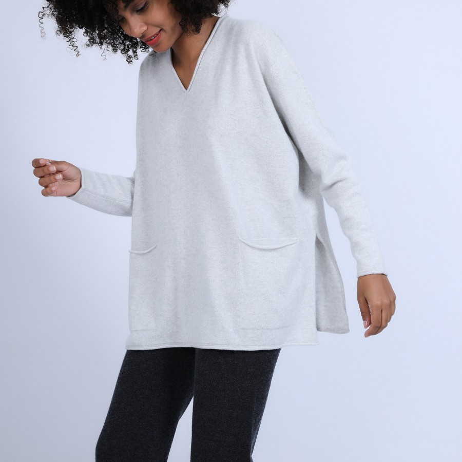 Suéter solto de cashmere com decote em V - Olyvia