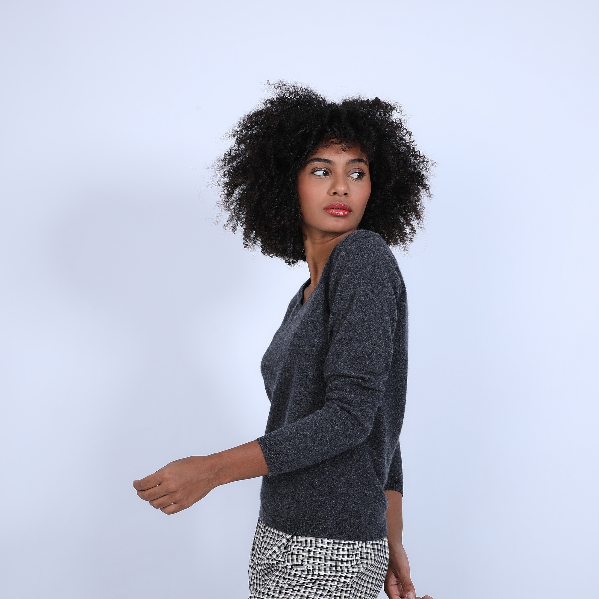 Pull col V en cachemire - Bijou 6611 gris anthracite - 10 Gris foncé