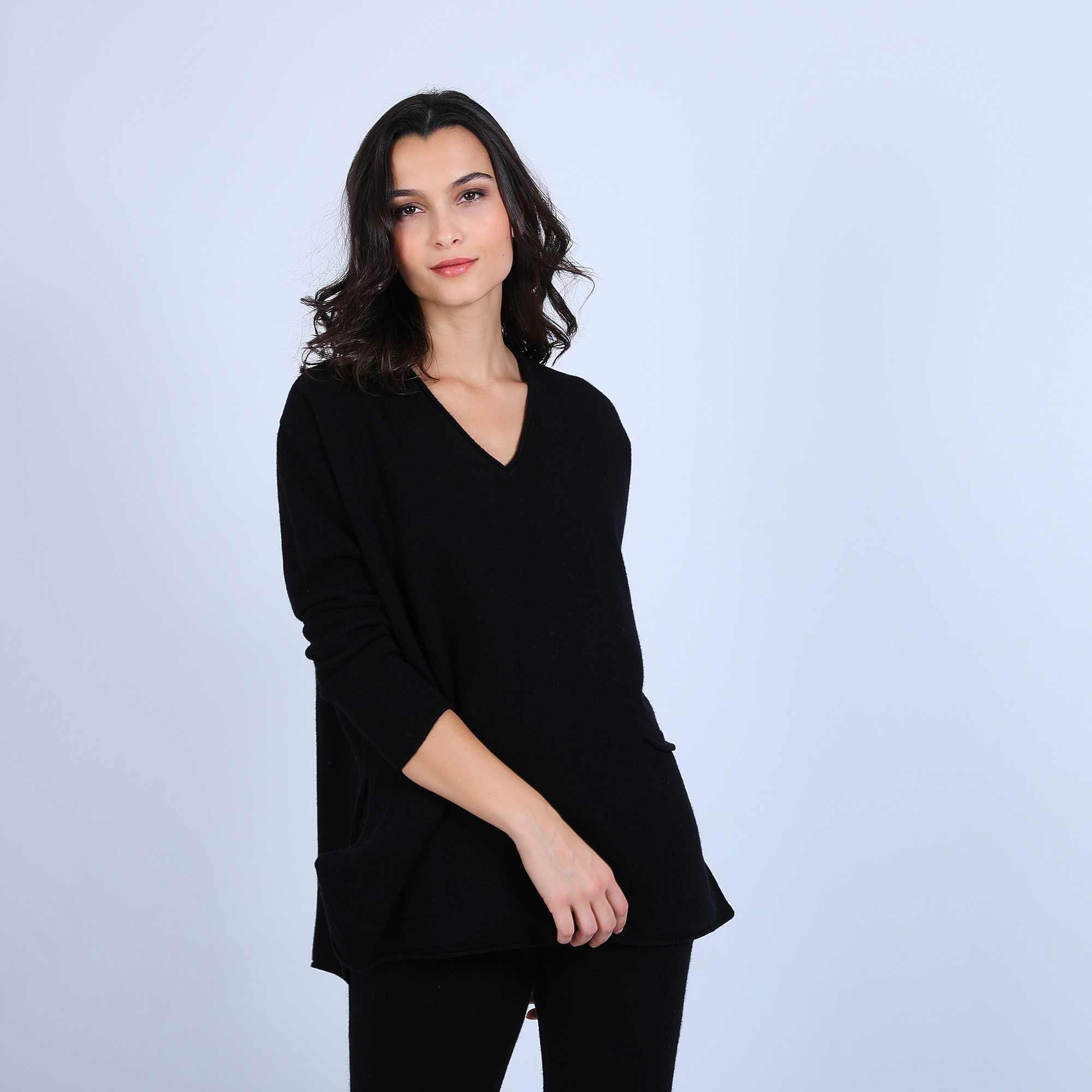Loose V-neck cashmere jumper – Hilary
