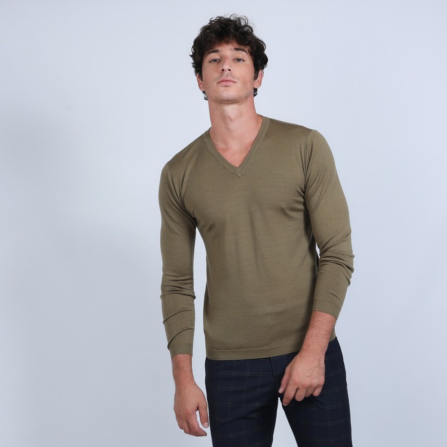 V-neck jumper in merino wool - Elmo