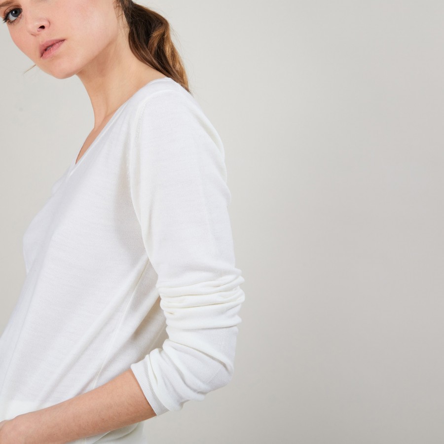 Wool V-neck sweater - Arya