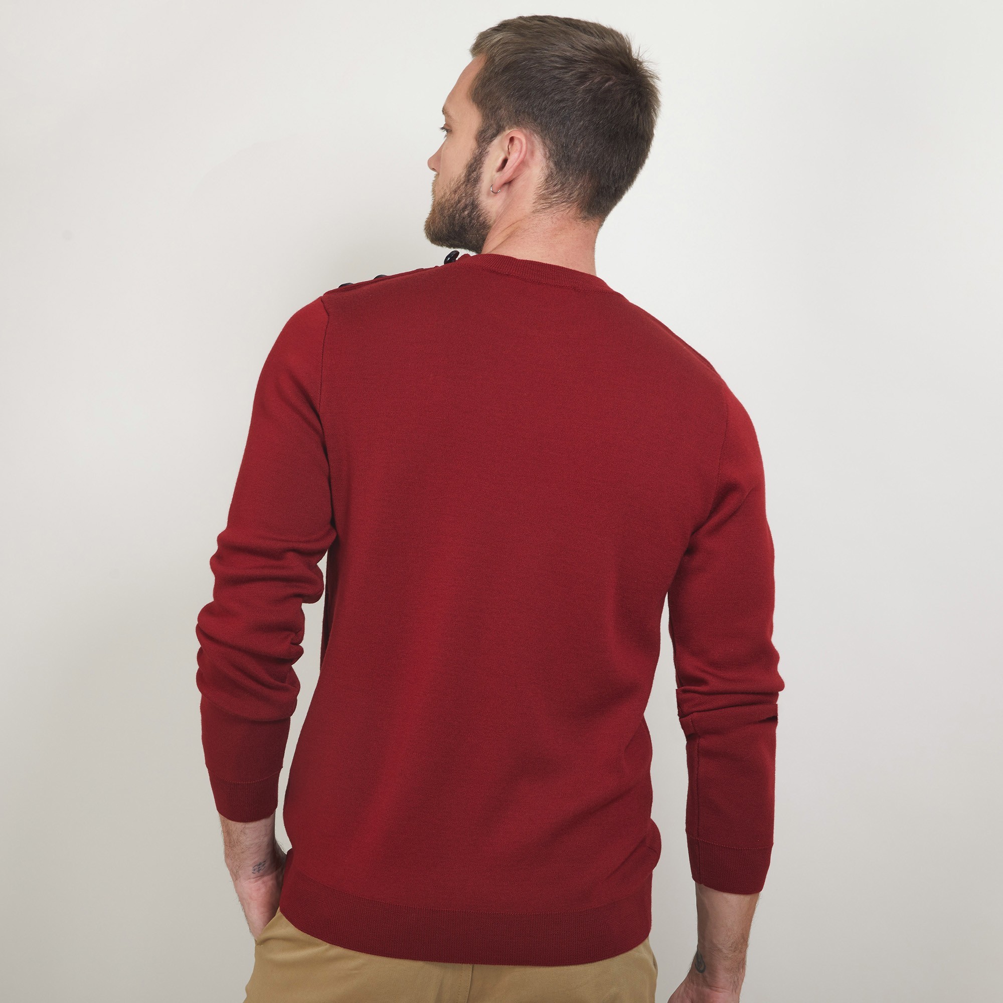 Pull en laine avec boutons - Legende