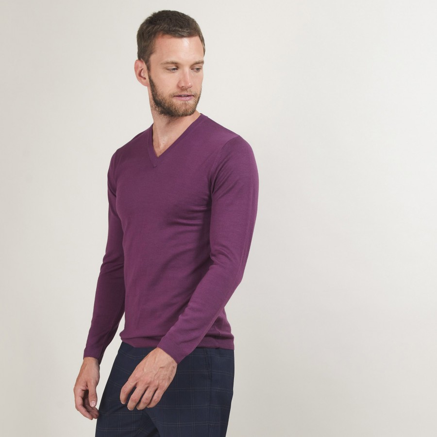 V-neck jumper in merino wool - Elmo