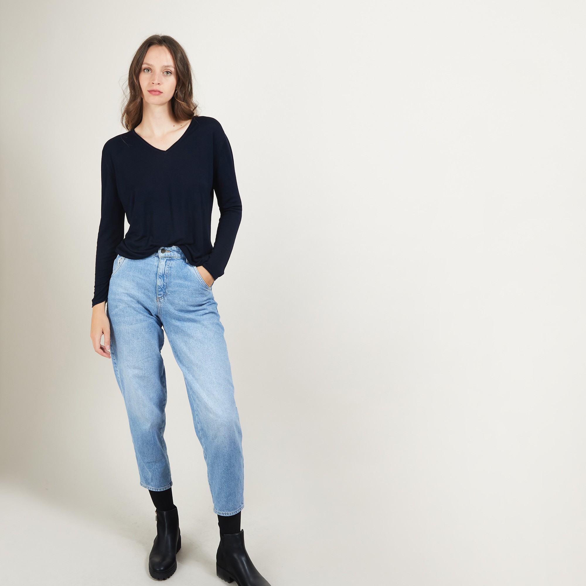 Pull col V en Bambou Cachemire - Barbara 7040 marine - 05 Bleu marine