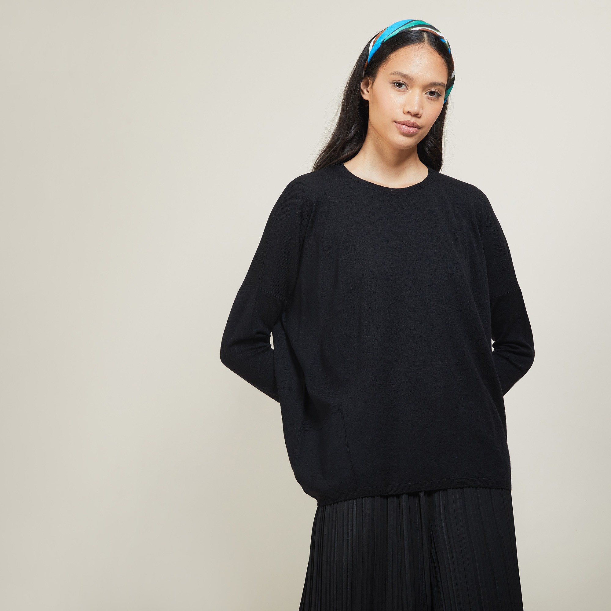 7010 01 Noir - Béatrice