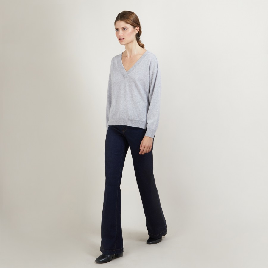 Suéter de cashmere com decote em V e fendas - Barnabe