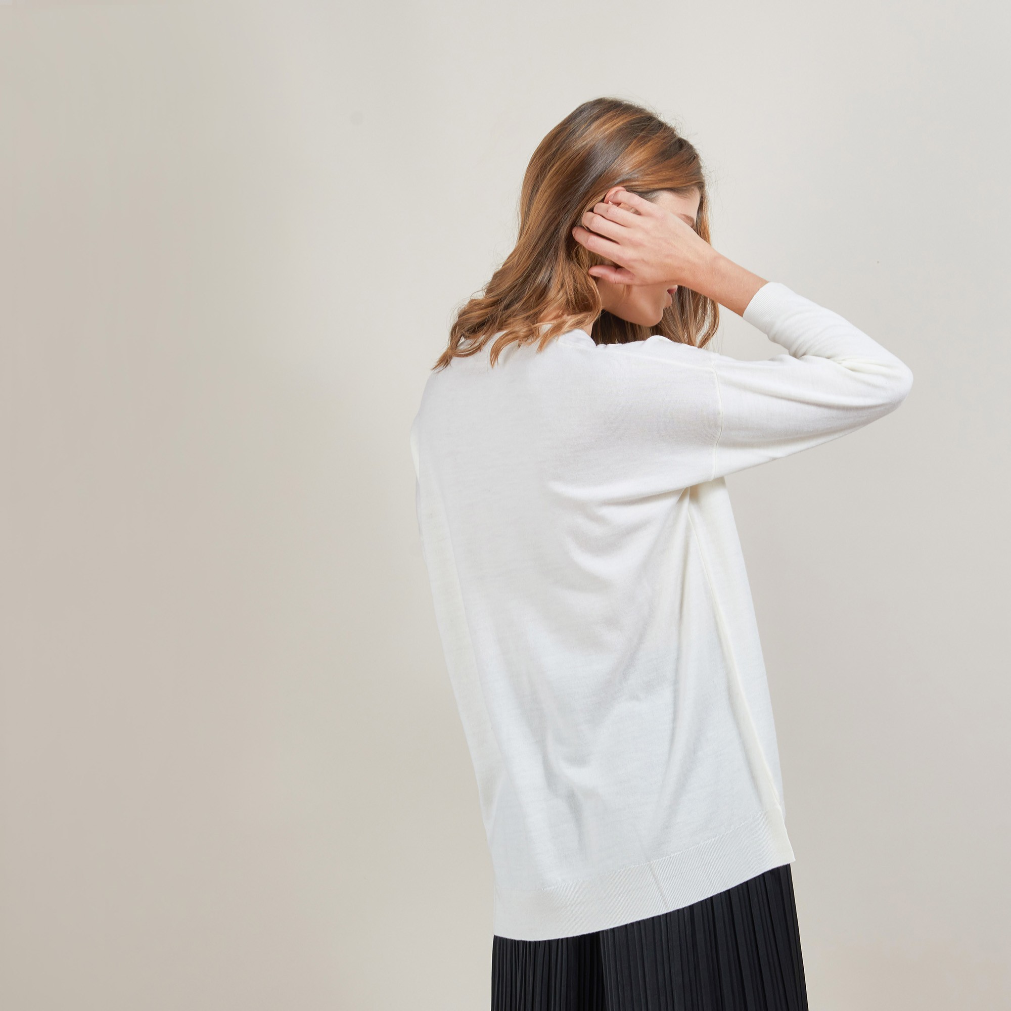 Pull à fentes col v en laine - Bernice 7002 arome - 82 Ecru