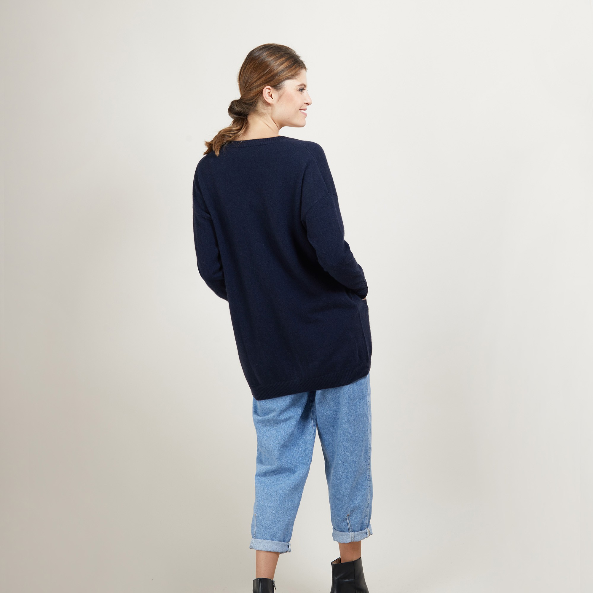 Long cardigan à poches en cachemire - Blush 7040 marine - 05 Bleu marine