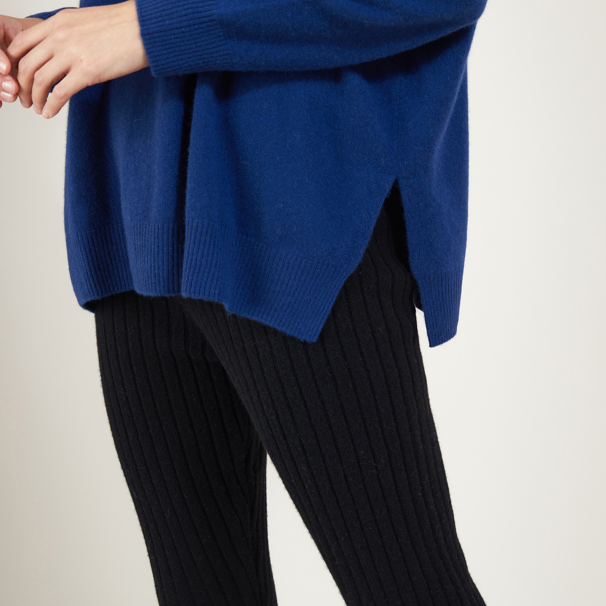 Pull en cachemire col V avec fentes - Brendao 7011 ombre - 10 Gris foncé