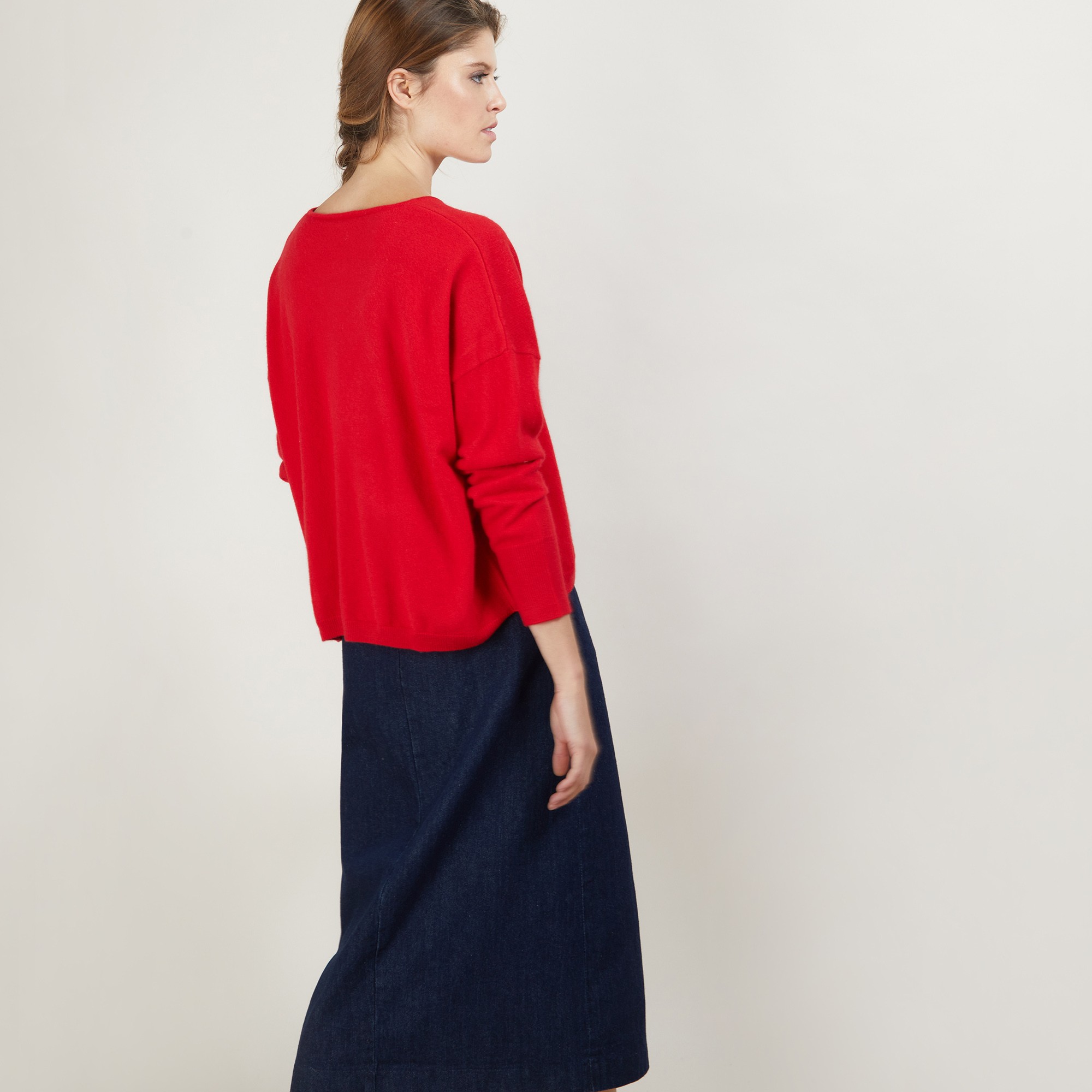 Pull court col V en cachemire - Balba 7080 dahlia - 52 Rouge