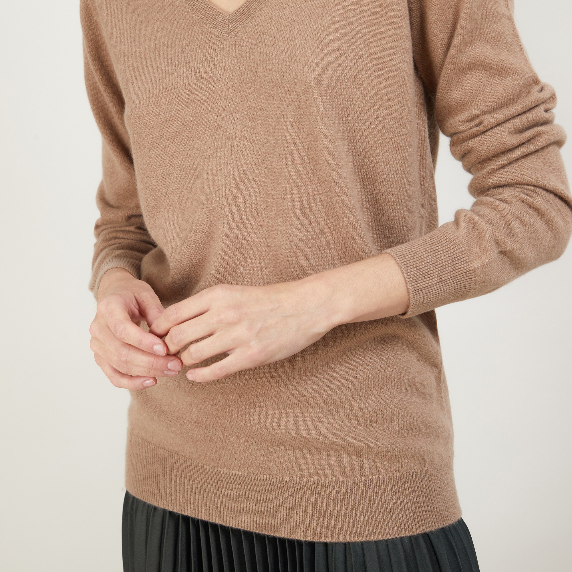 V-neck cashmere sweater BERTILLE