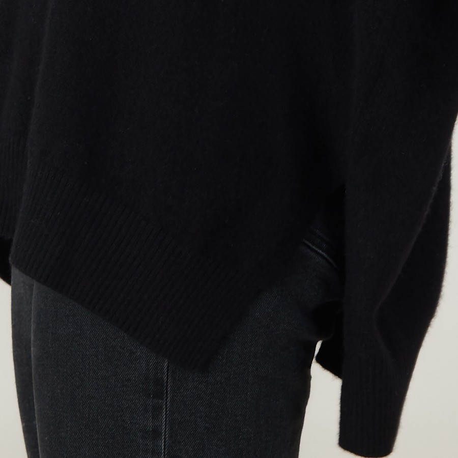 V-neck cashmere sweater with slits - Brendao