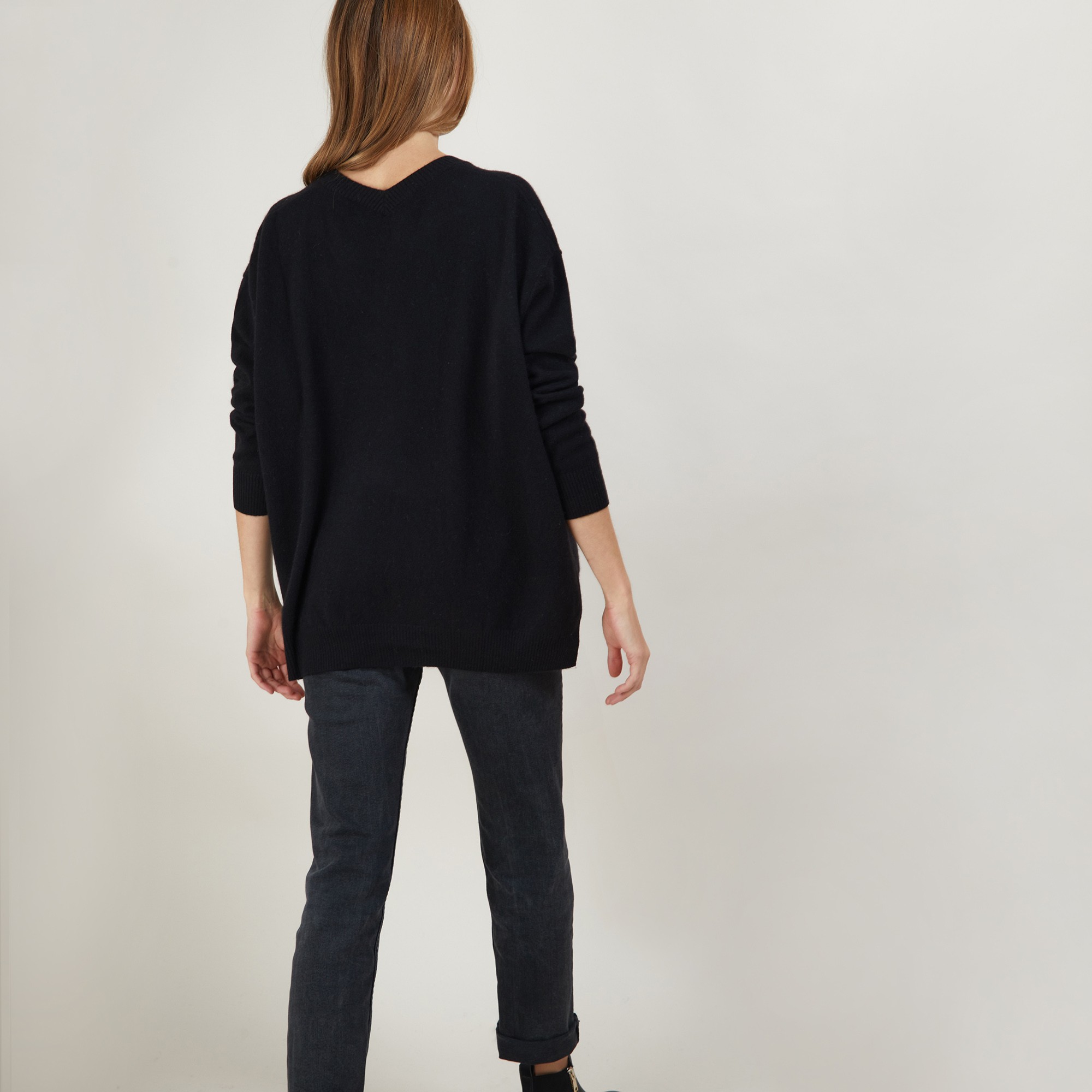 Pull en cachemire col V avec fentes - Brendao 7011 ombre - 10 Gris foncé