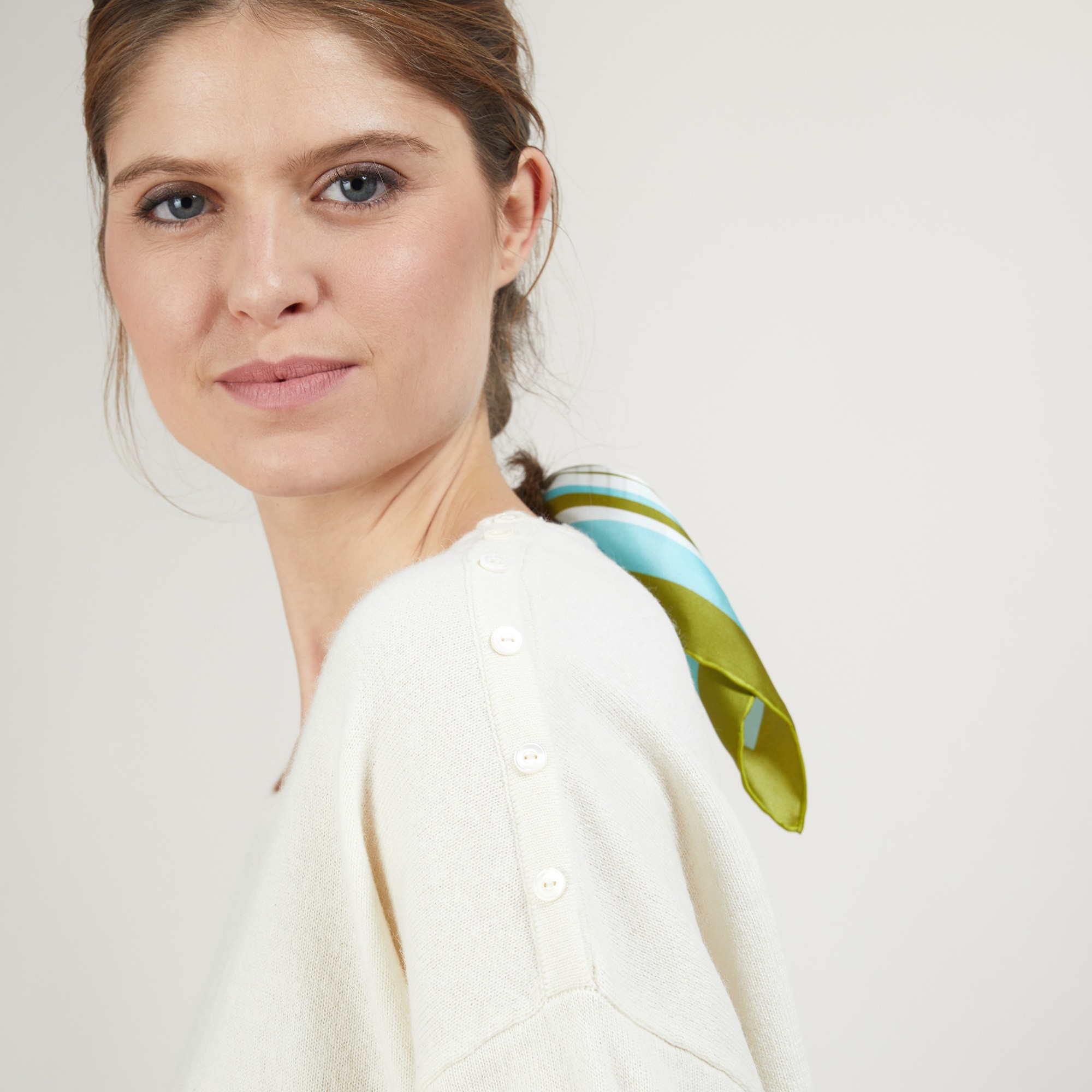 Pull ample en cachemire boutons épaule - Brook 7002 arome - 82 Ecru