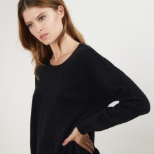 Pull ample en cachemire boutons épaule - Brook 7010 noir - 01 Noir