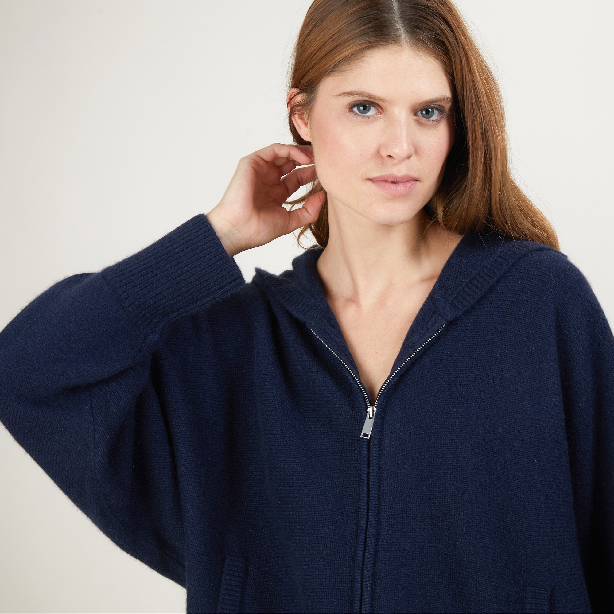 Zipped hooded jacket in 100% cashmere GABIN