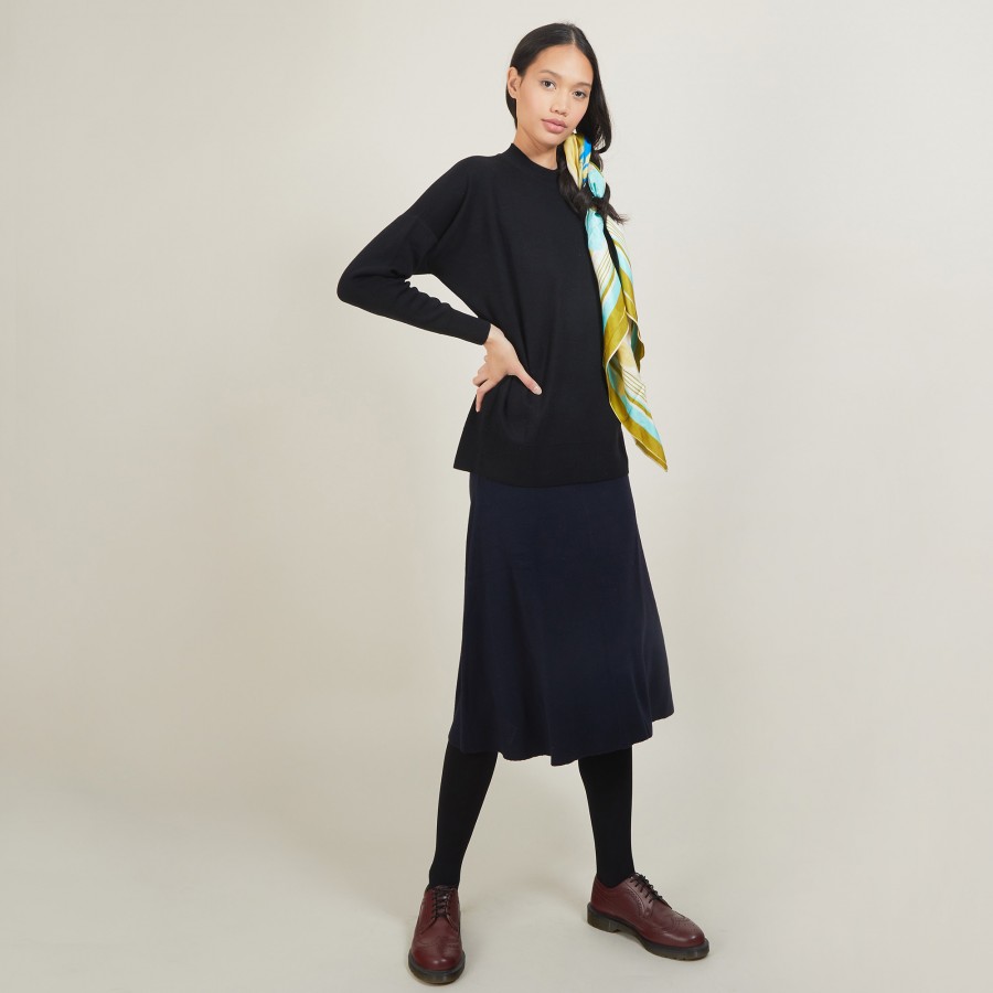 Suéter de lã com botões nos ombros - Gipsy