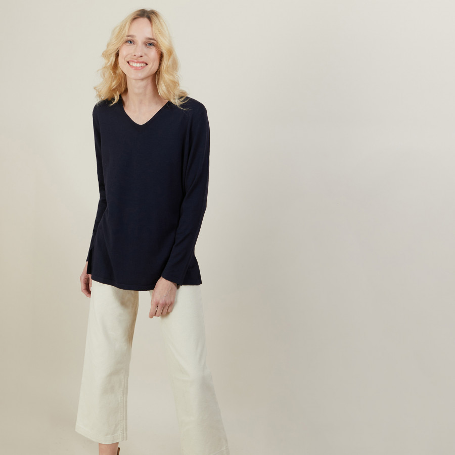 V-neck pullover made of wool Cité 