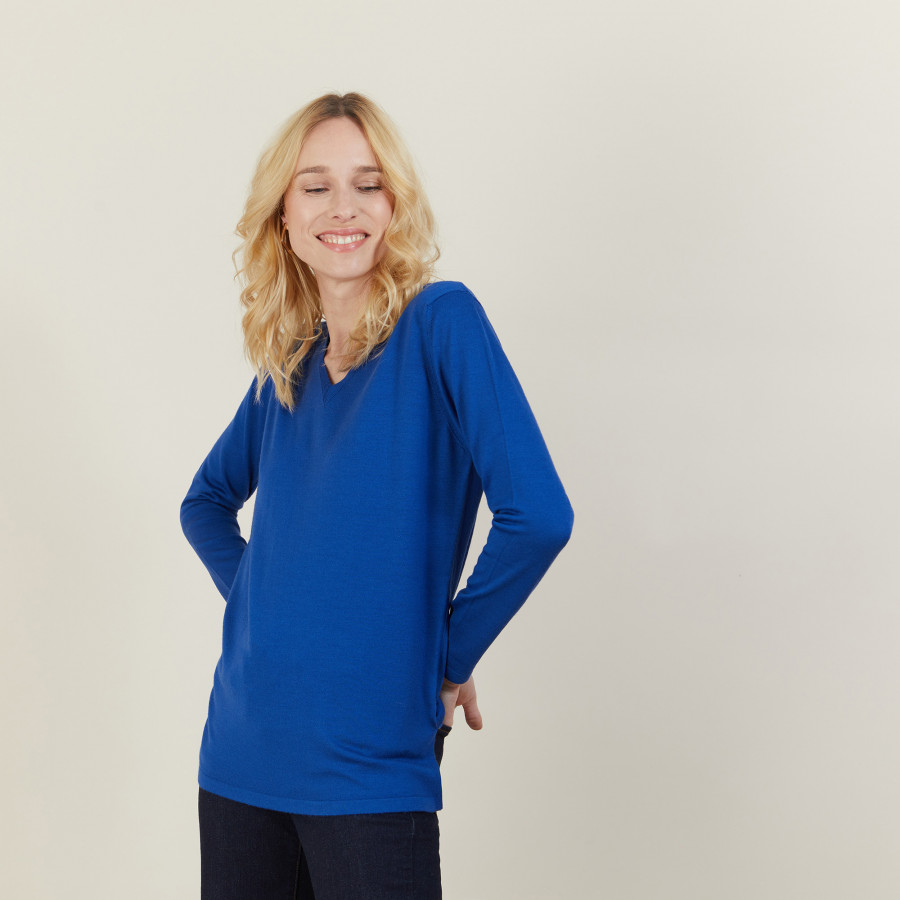 V-neck pullover made of wool Cité 