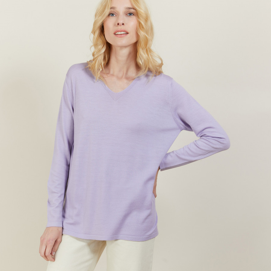 V-neck pullover made of wool Cité 