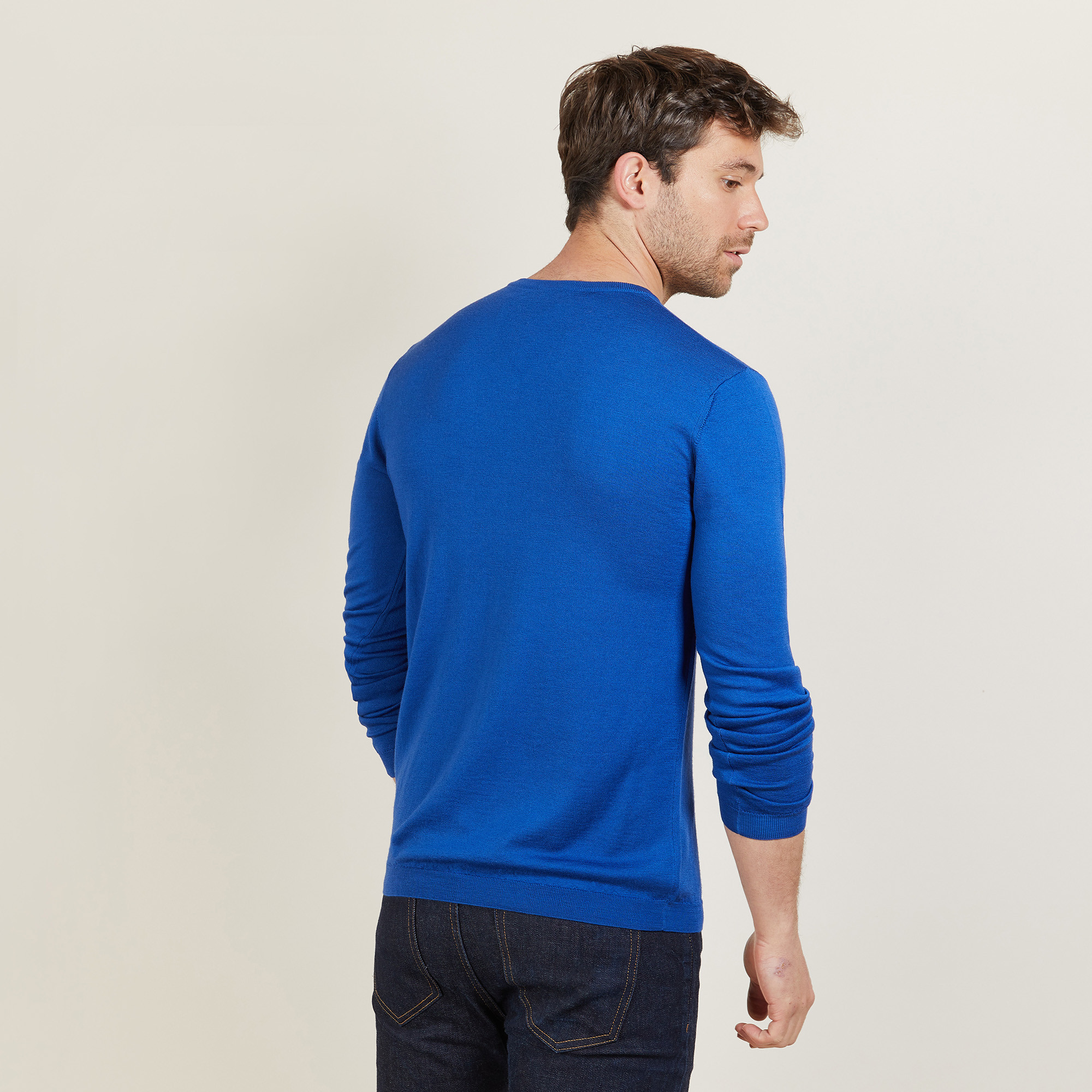 Pull col V en laine mérinos - Bibiane 6143 saphir - 48 Bleu roi