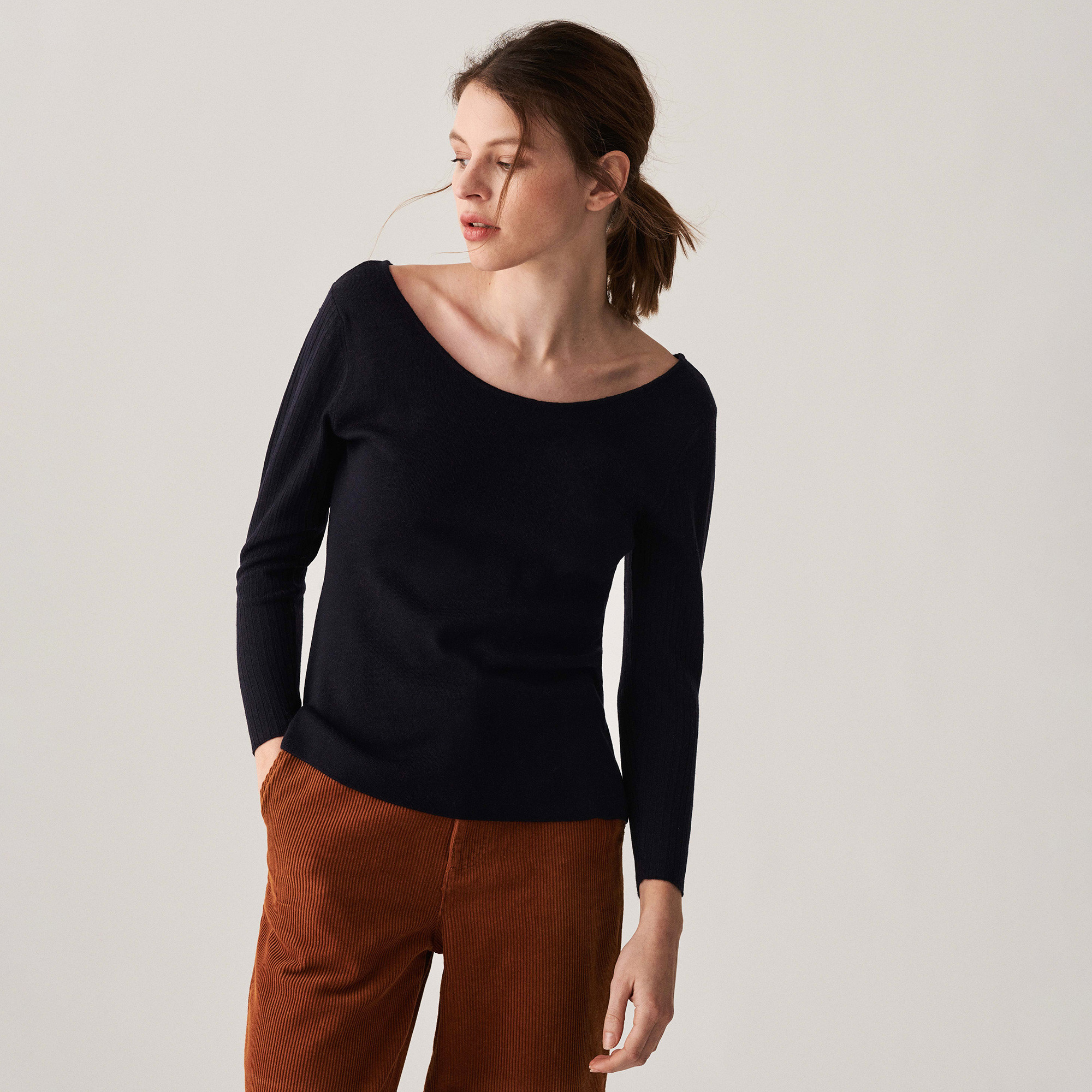 Pull col rond en laine mérinos maille fine - Altesa 7440 marine - 05 Bleu marine