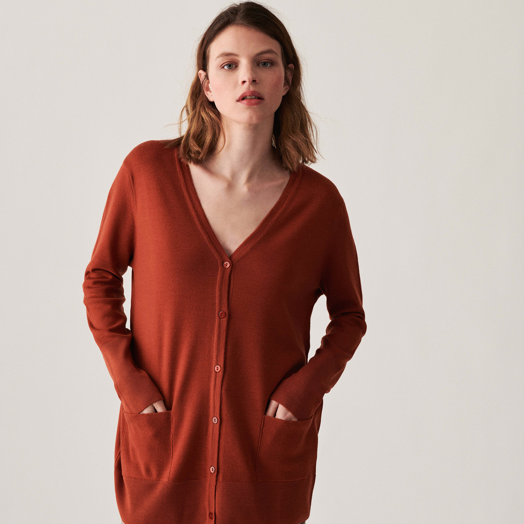 V-neck buttoned cardigan in merino wool - Alister