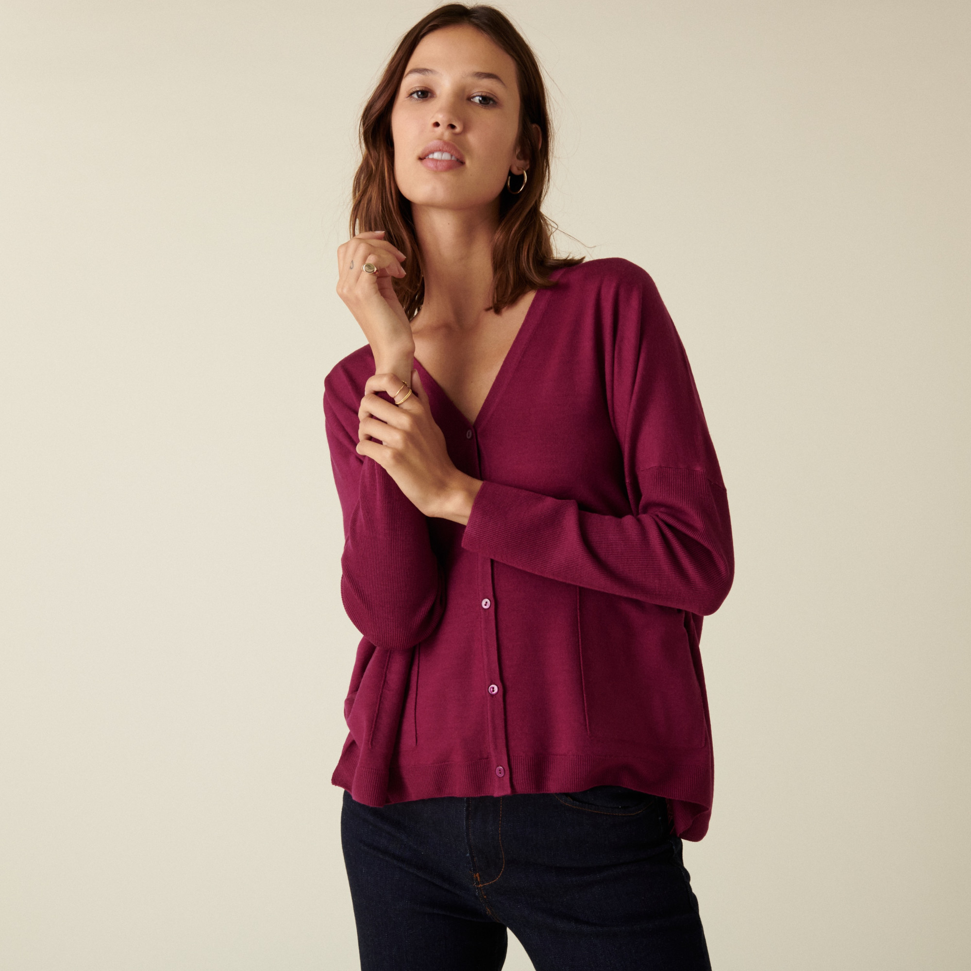 Cardigan boutonné à poches en laine mérinos - Ava 7482 griotte - 17 Violet