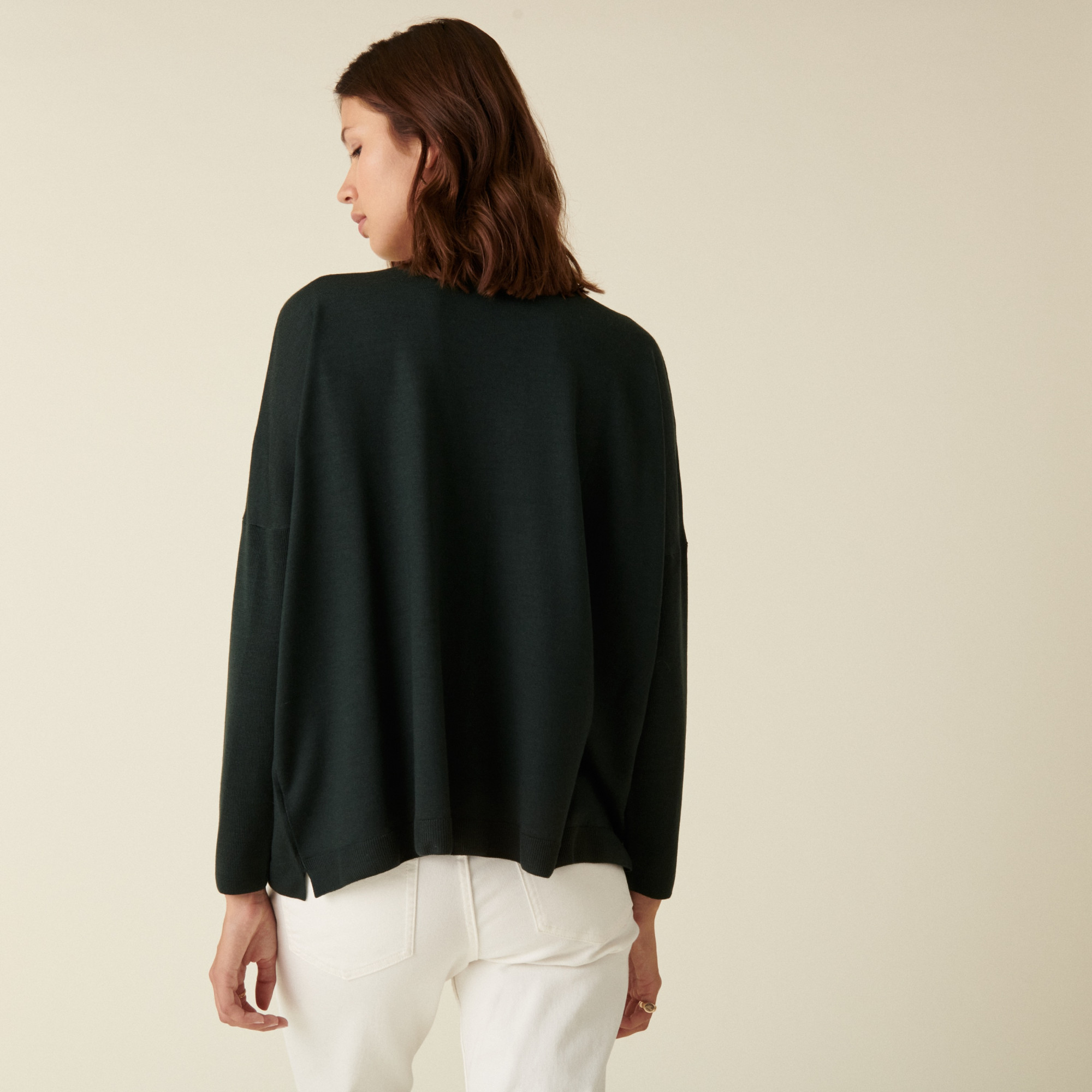 Buttoned cardigan with pockets in merino wool - Ava