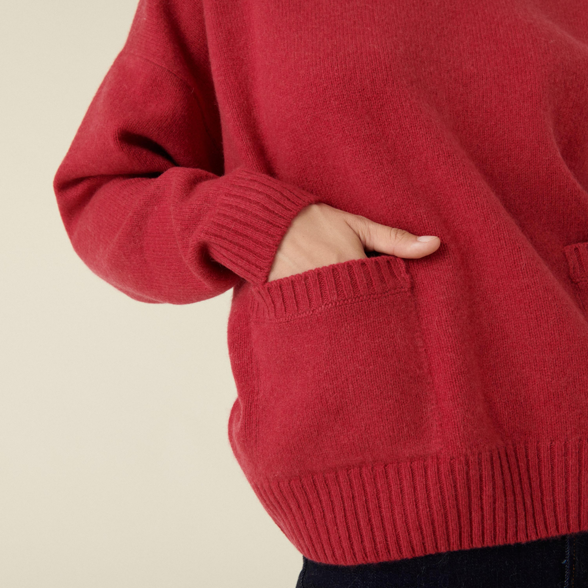 Loose-fit recycled cashmere sweater with pockets - Davina