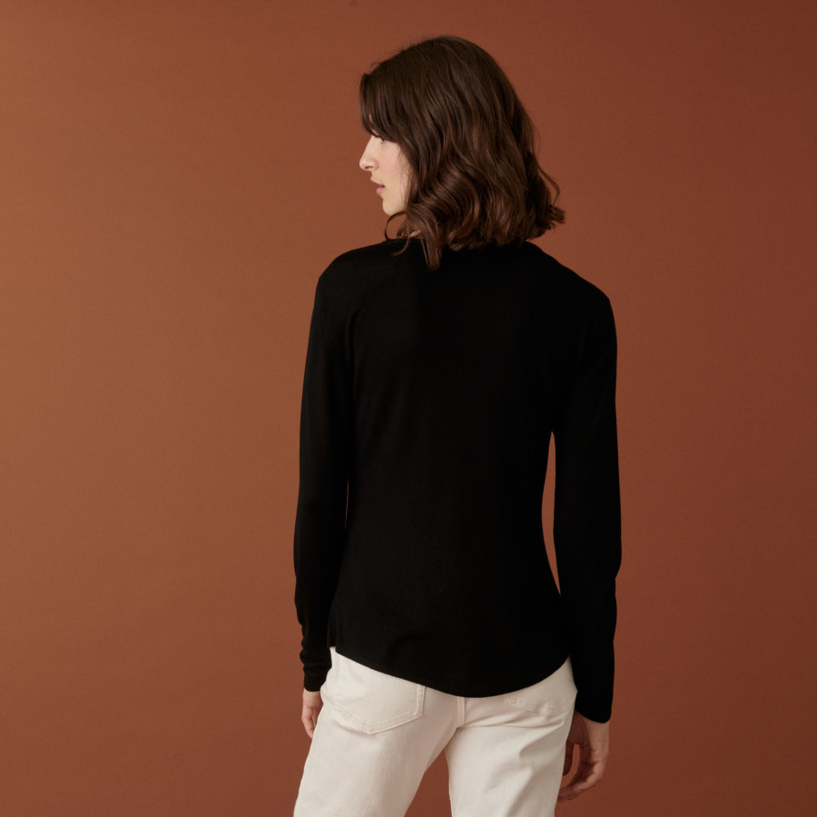 Fine knit bamboo cashmere tunisian neck t-shirt - Betty