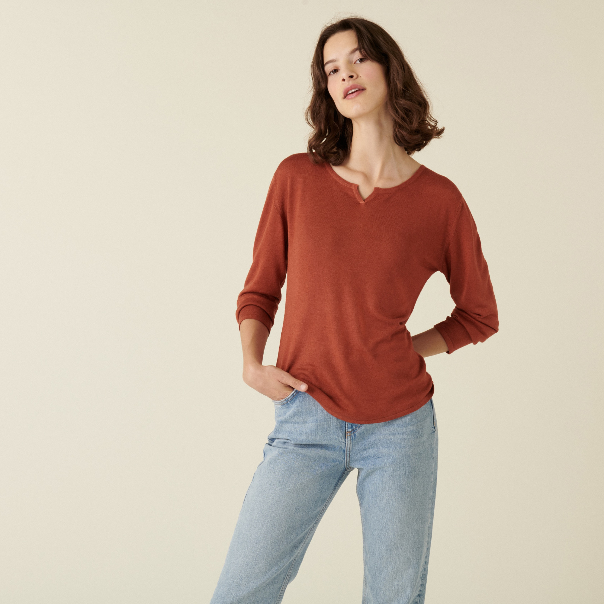 Fine knit bamboo cashmere tunisian neck t-shirt - Betty