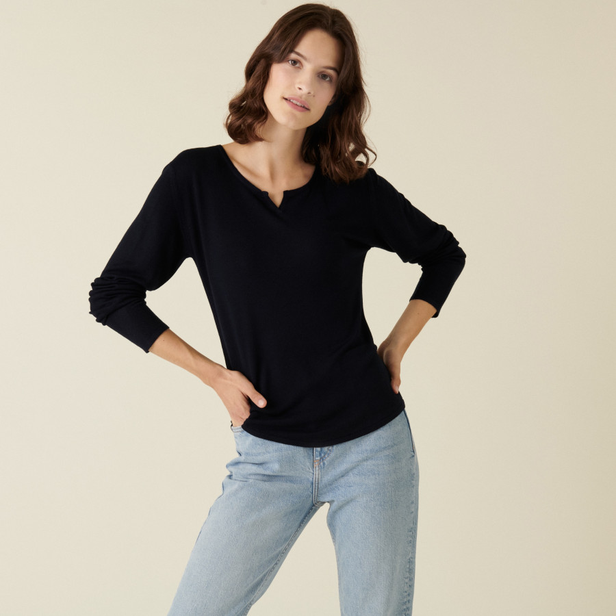 Fine knit bamboo cashmere tunisian neck t-shirt - Betty