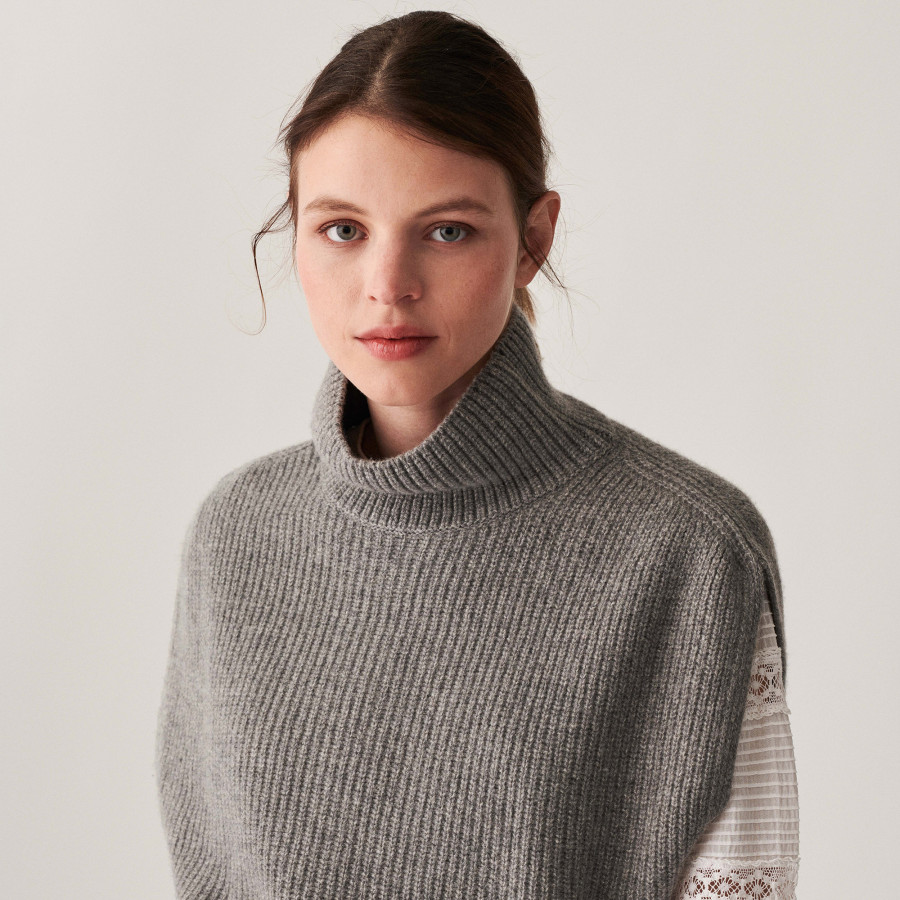 Suéter Cashmere Blend sem mangas e gola alta - Dalya