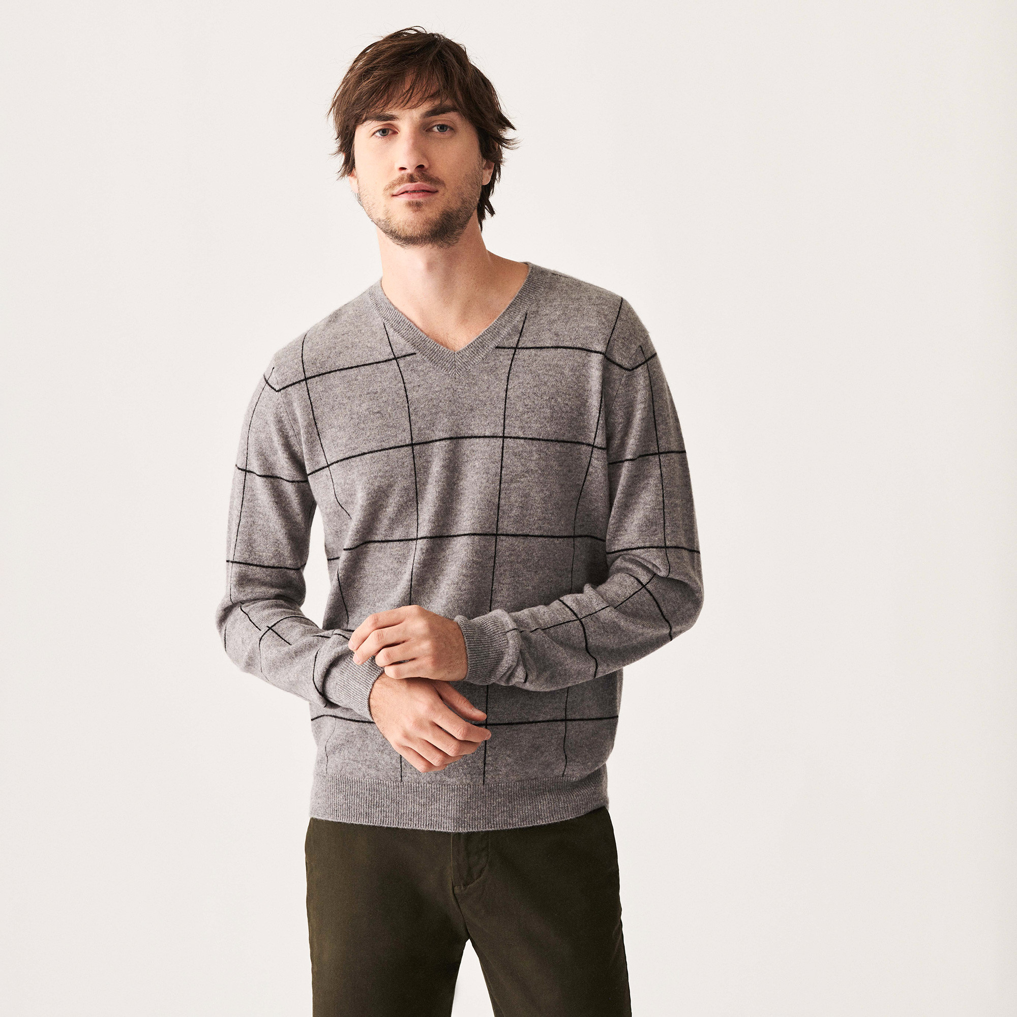 Checkered cashmere V-neck sweater - Arthur
