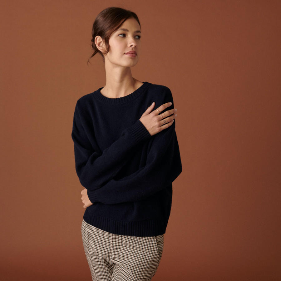 Suéter Cashmere Blend Solto com Bolsos - Davina