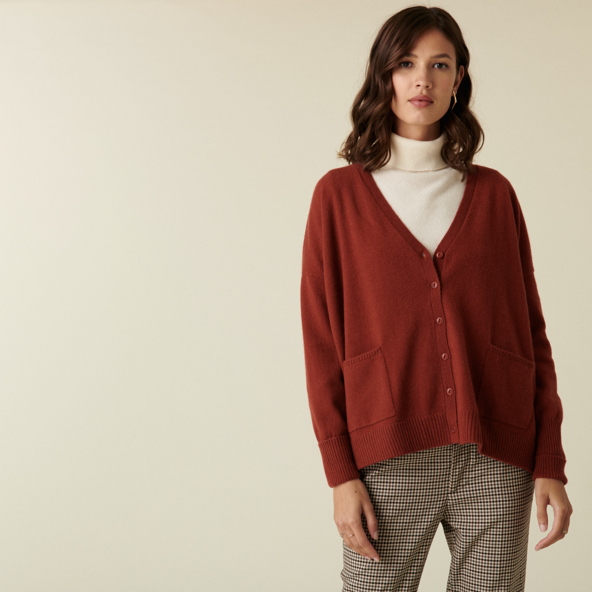 Cardigan col V boutonné à poches en cachemire - Achille 7461 cognac - 92 Rouille