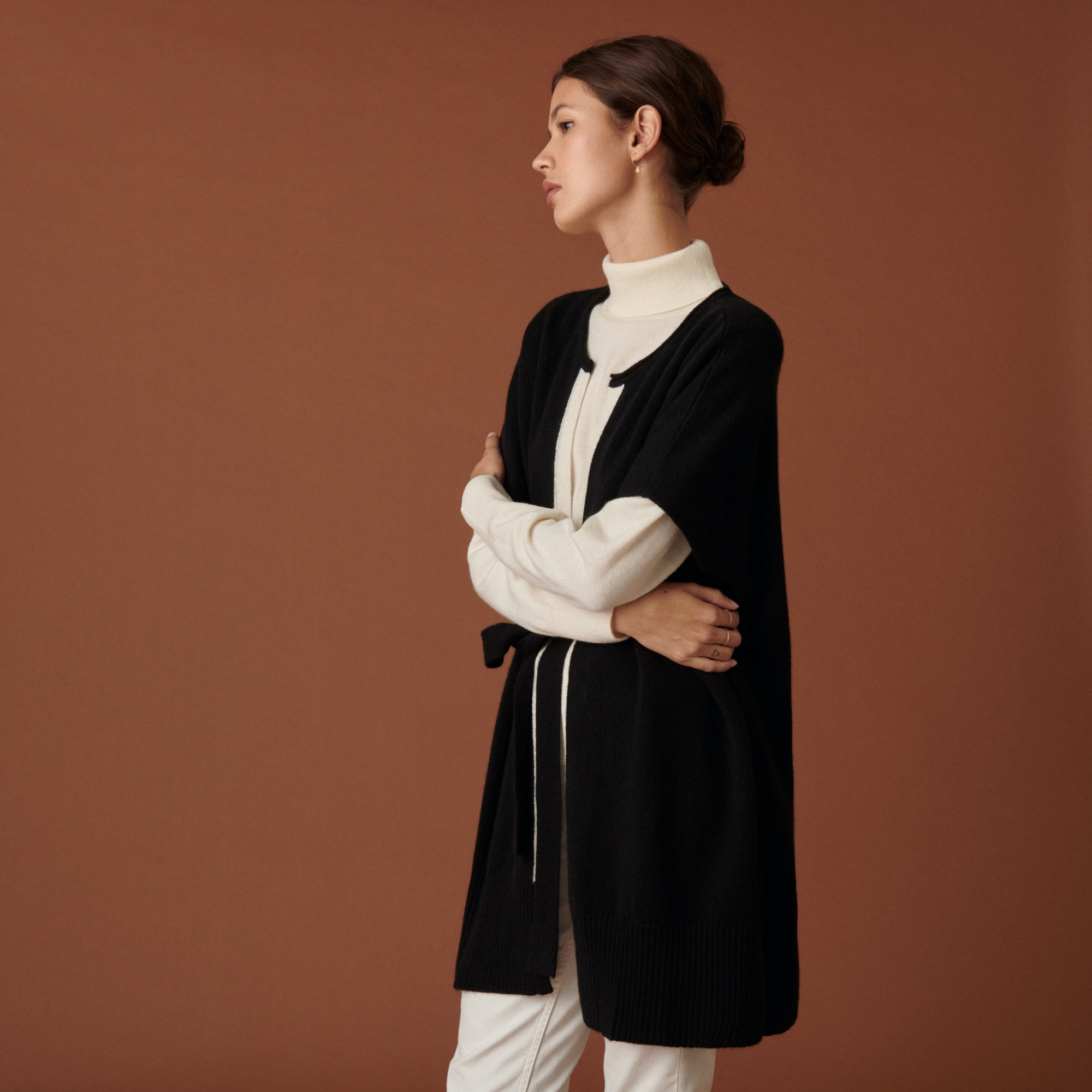 Sleeveless cashmere cape - Clarisse