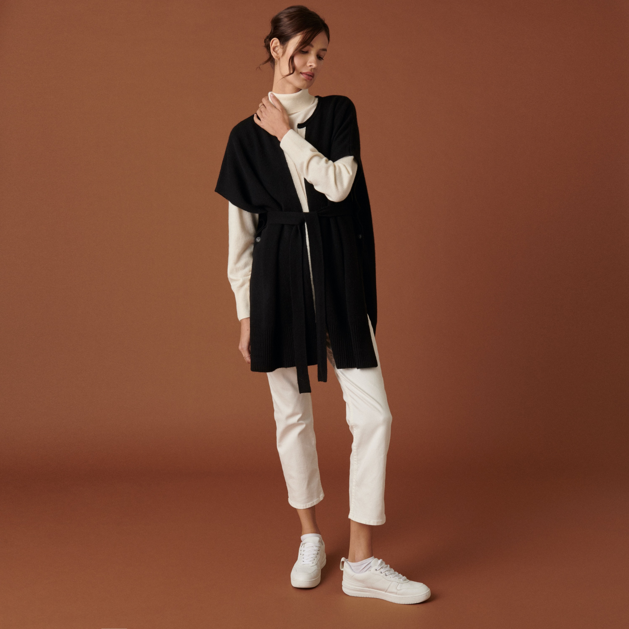 Sleeveless cashmere cape - Clarisse