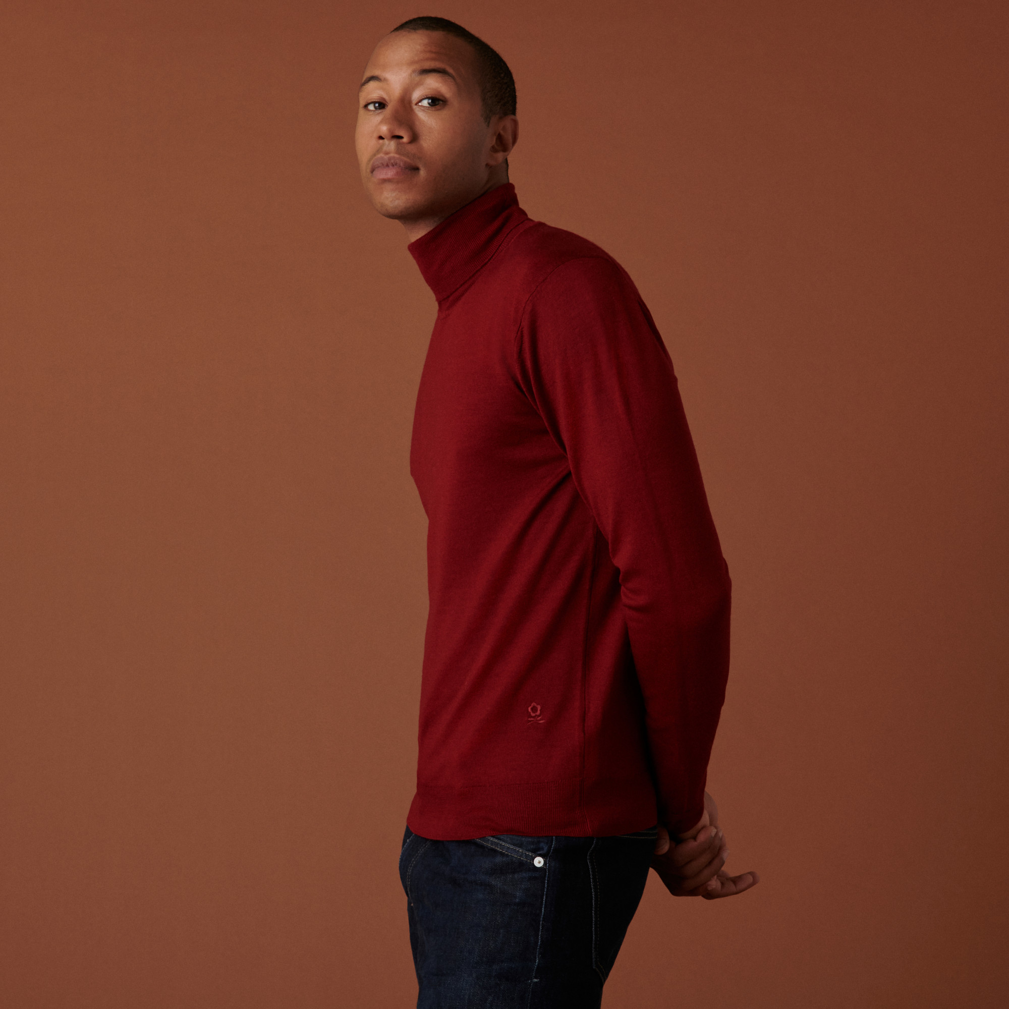 Pull col roulé avec logo en laine mérinos - Enzo 7481 cerise - 51 Bordeaux