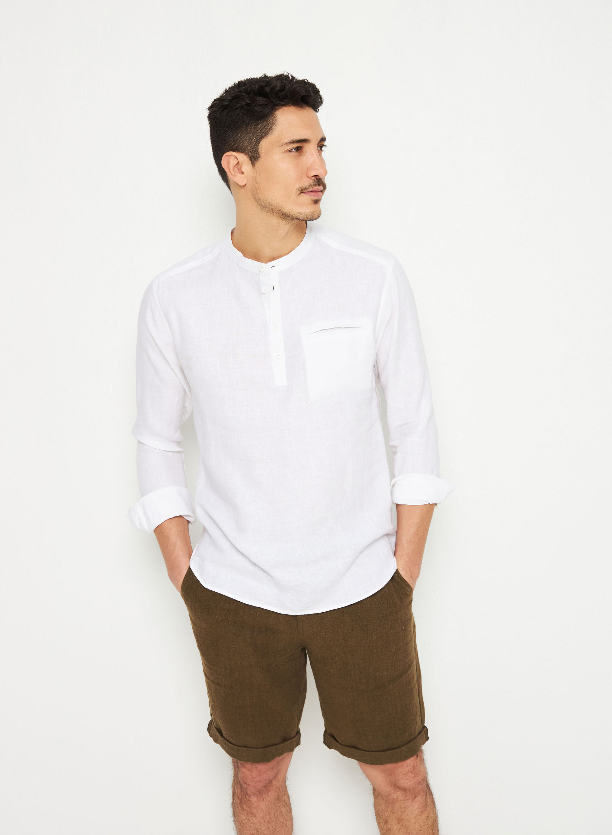 Linen shirt with tunisian collar - Romeo