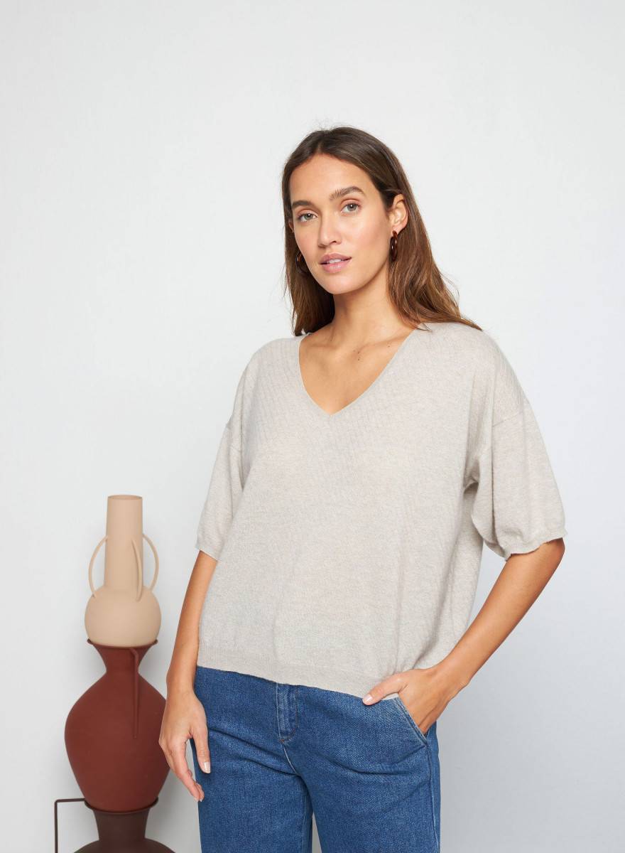 Camiseta leve de cashmere com mangas até o cotovelo - Solange